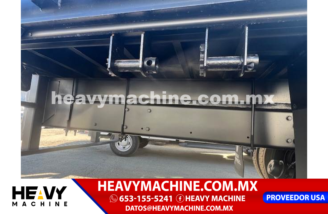 Camión Plataforma 2015 Freightliner M2 106