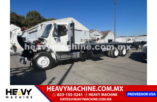 Camión Plataforma 2015 Freightliner M2 106