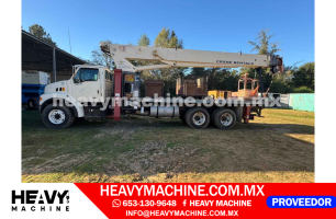 Titán 2004 STERLING 