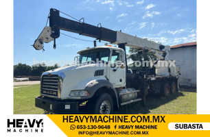 Titán 2008 MACK GU813