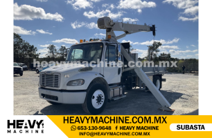 Titán  FREIGHTLINER M2106